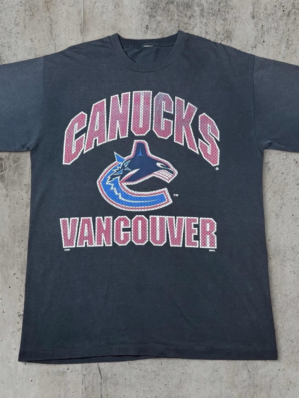 Vintage Vancouver Canucks NHL T-Shirt Black Single Stitch CGW Hockey 90s Faded